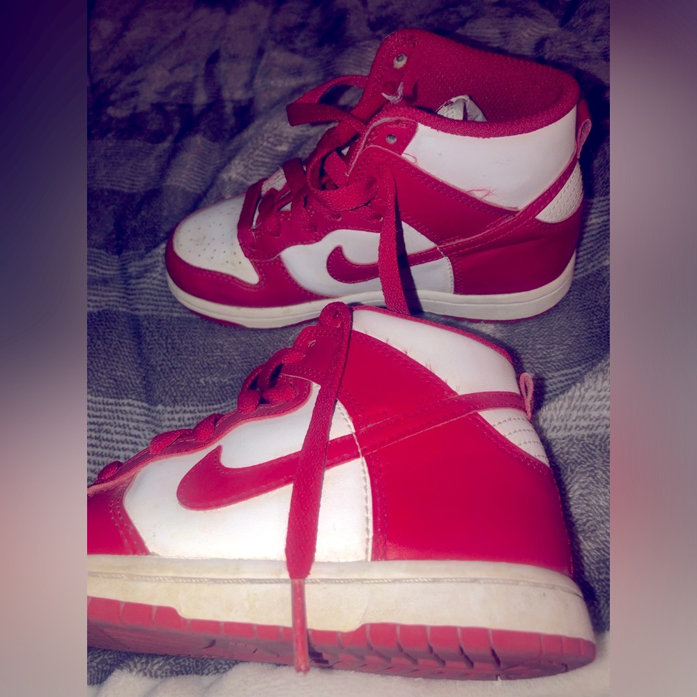 Nike Dunk High Red/white Boy’s Size 12C